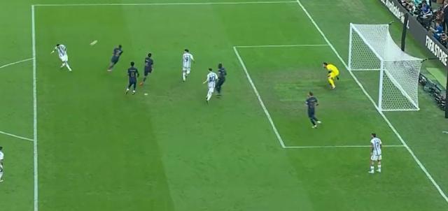 1671376835629000560.jpg 范德萨范德萨发打算复读.jpg