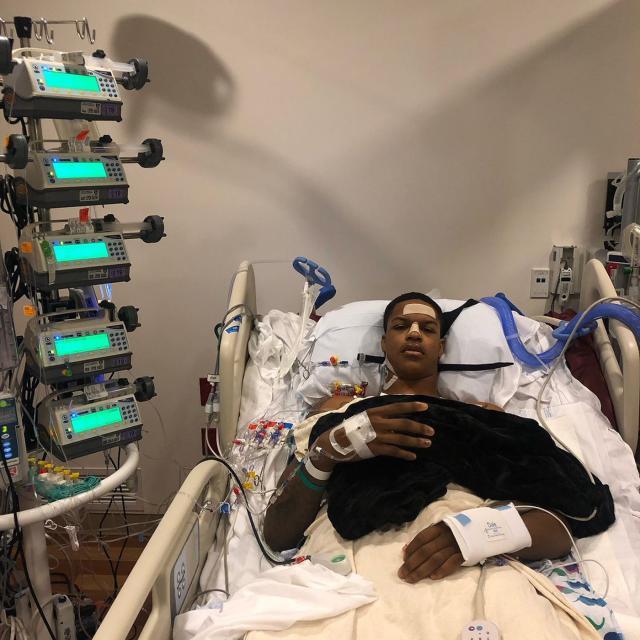 华体会-鲨鱼之子穿越黑暗：战胜心脏疾病 征战G联赛